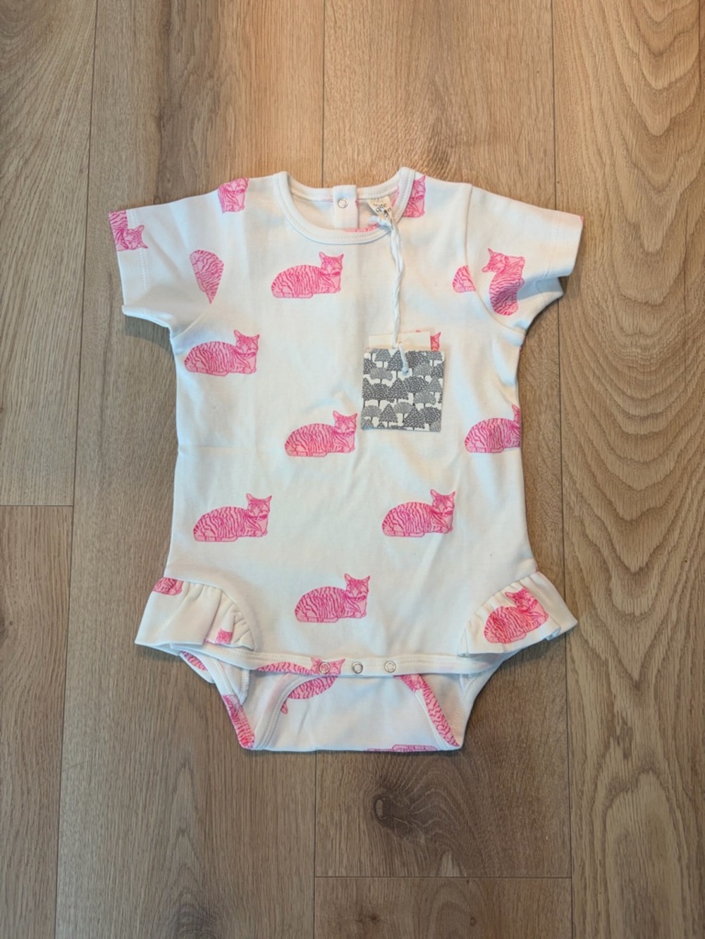 kate quinn White Baby One-Piece with Pink Cat Print